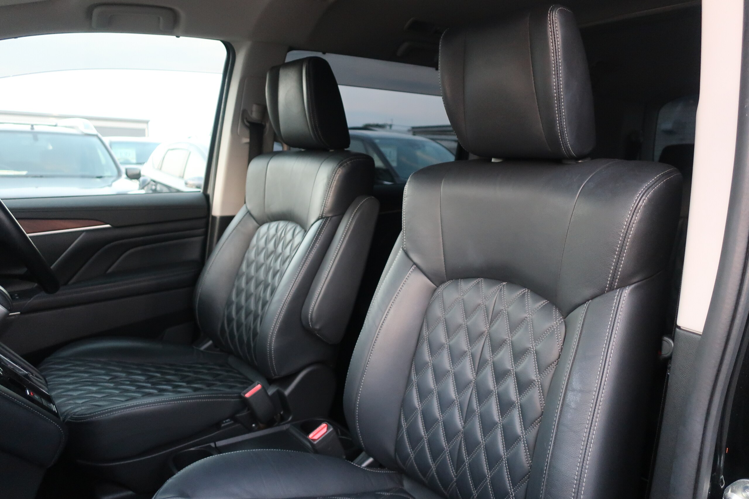 車両イメージ13