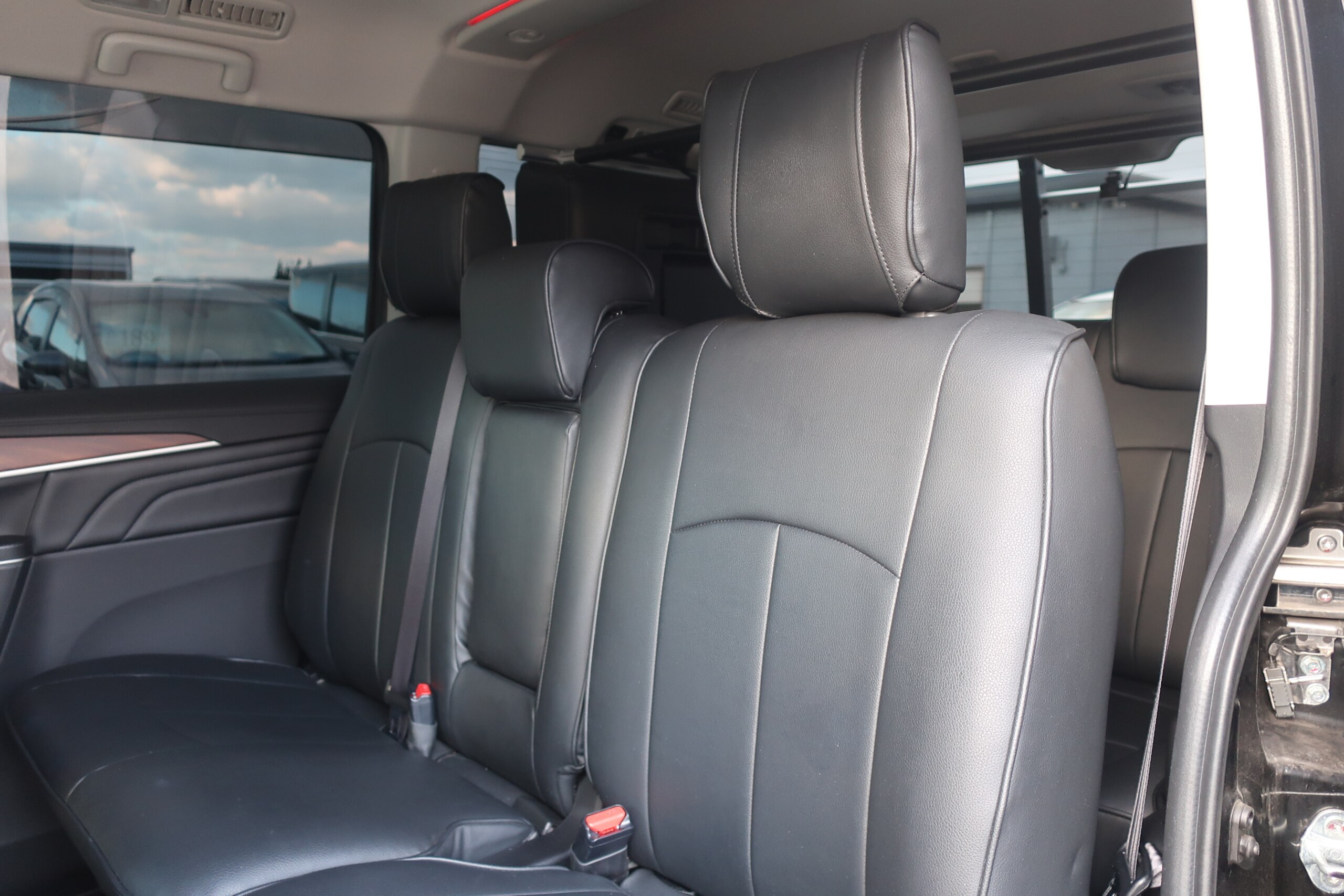 車両イメージ14