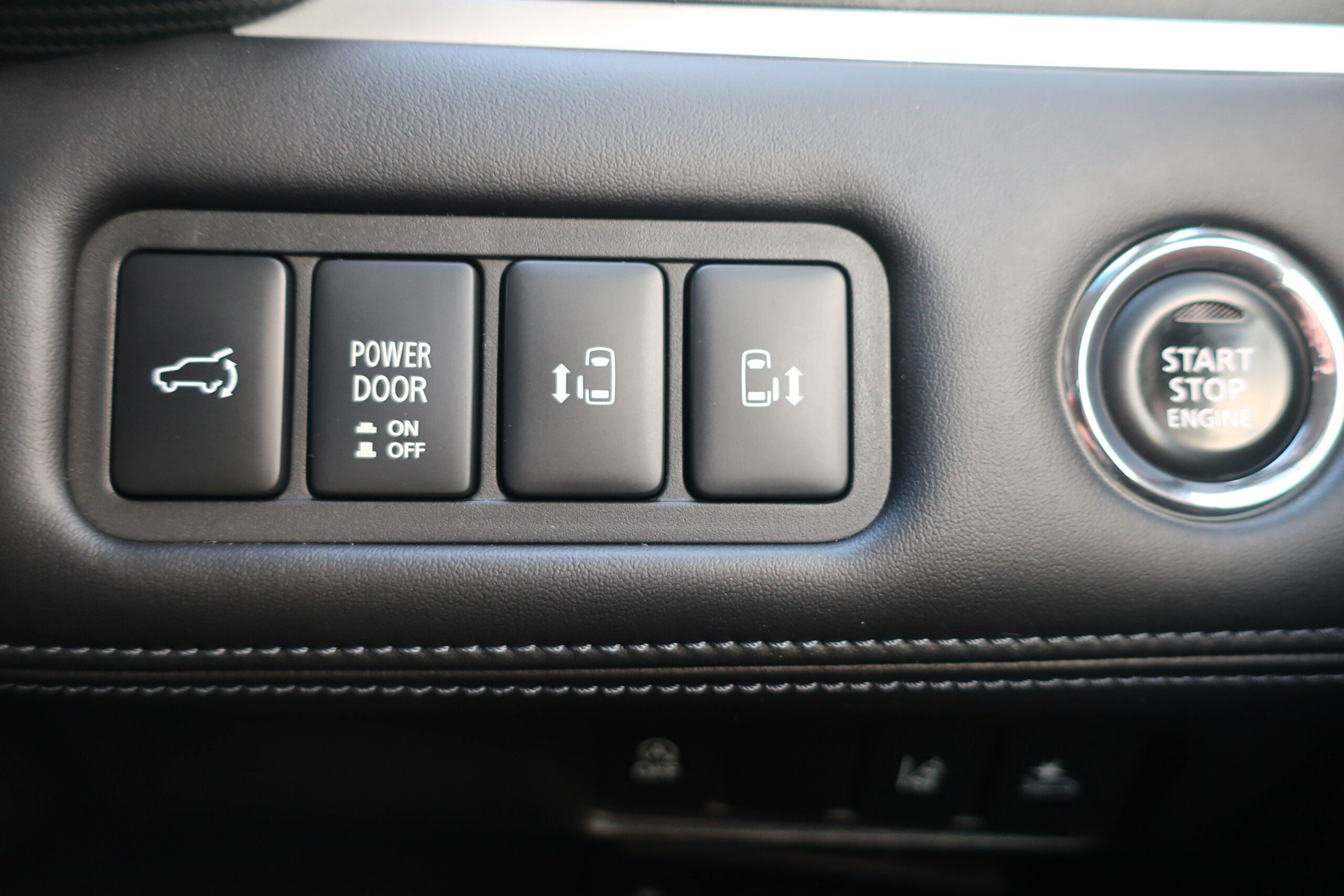 車両イメージ12