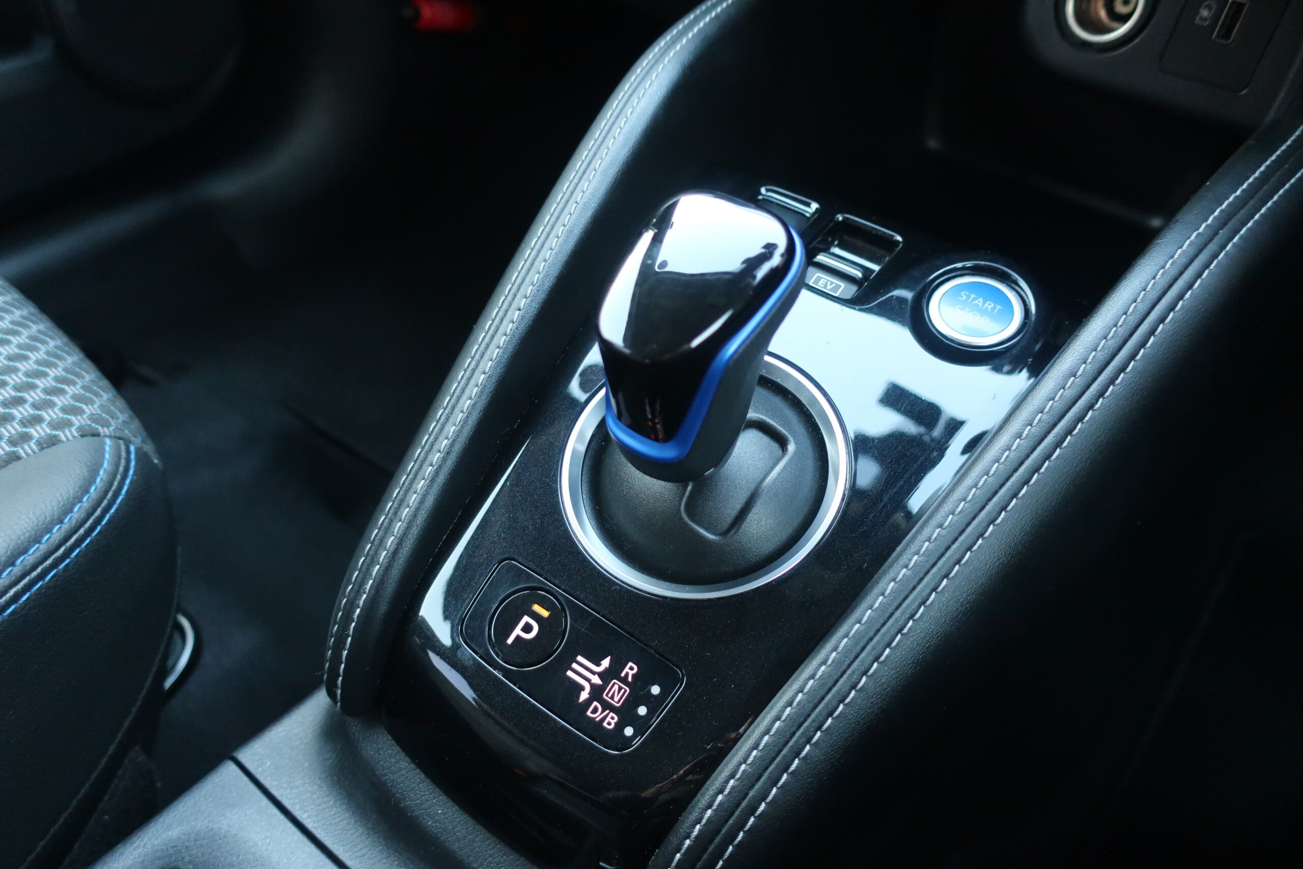 車両イメージ14