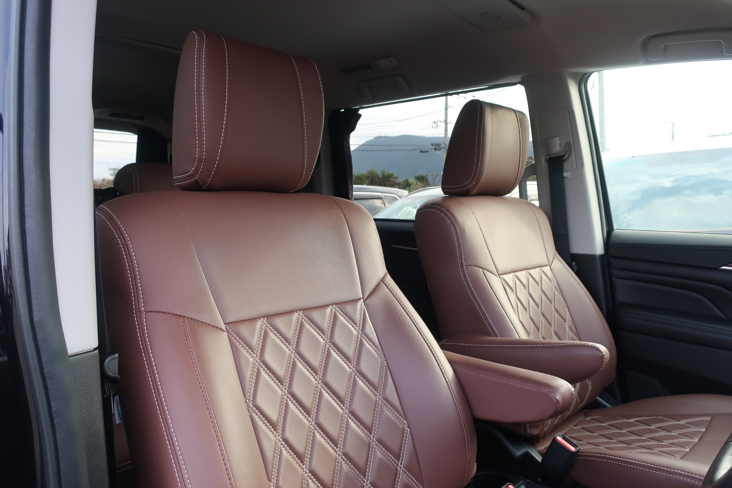 車両イメージ12