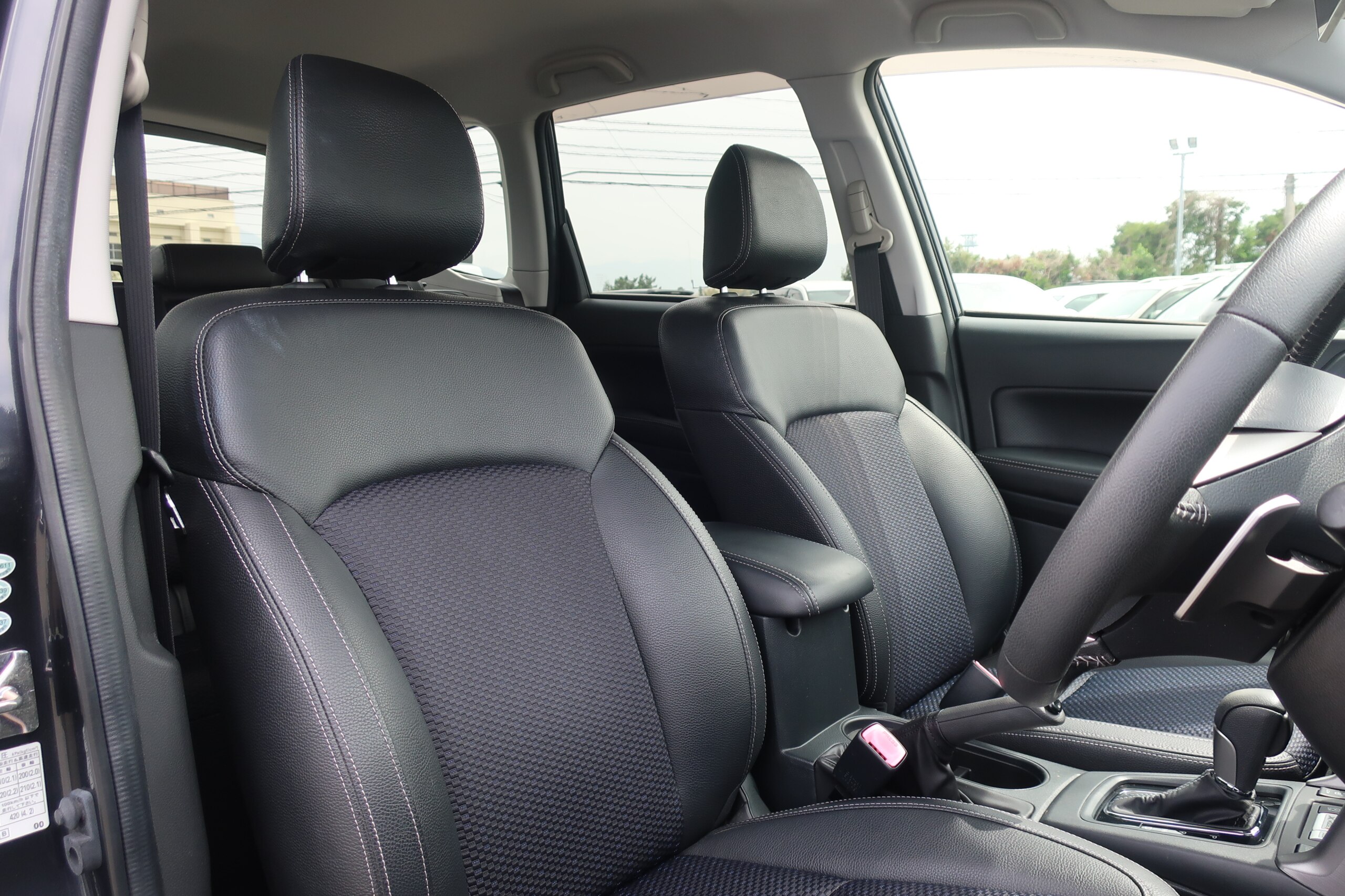 車両イメージ12